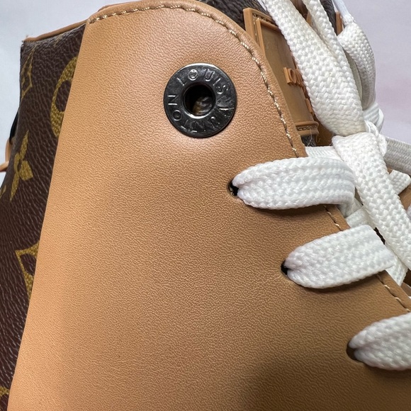 Louis Vuitton Line Up Monogram Zipper Heel Sneaker - Picture 5 of 10
